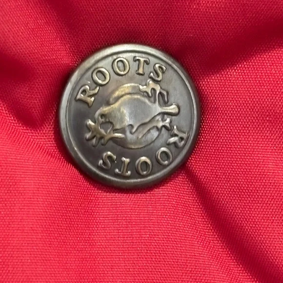 Roots men's red duck down & feather filled zip and snap closure vest size M - Picture 9 of 16